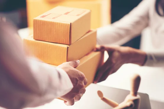 chauffeur vtc a la reunion assure livraison pour client